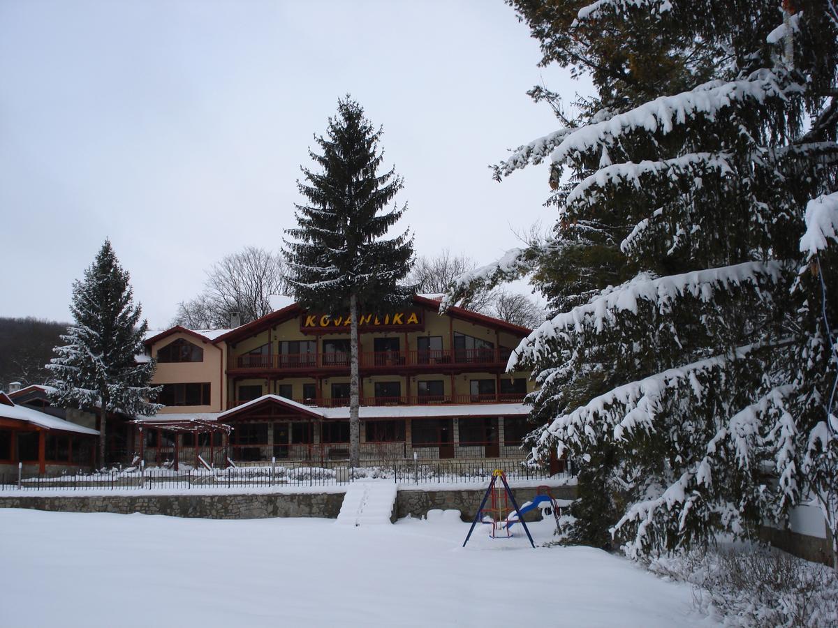 Kovanlika Hotel Razgrad エクステリア 写真